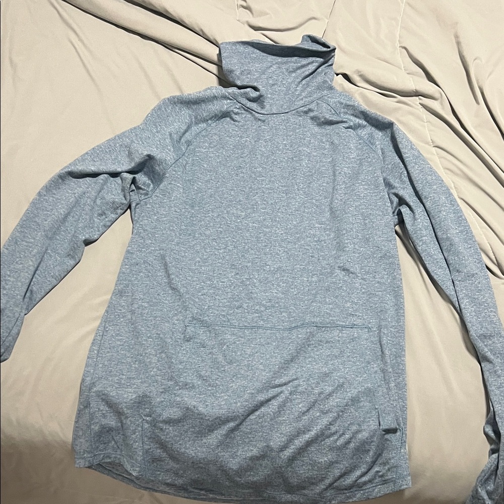 Eddie Bauer Light Gray Turtleneck Long Sleeve Top